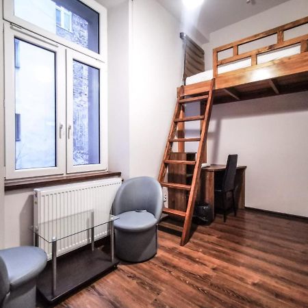 Modern Rooms In City Center クラクフ エクステリア 写真
