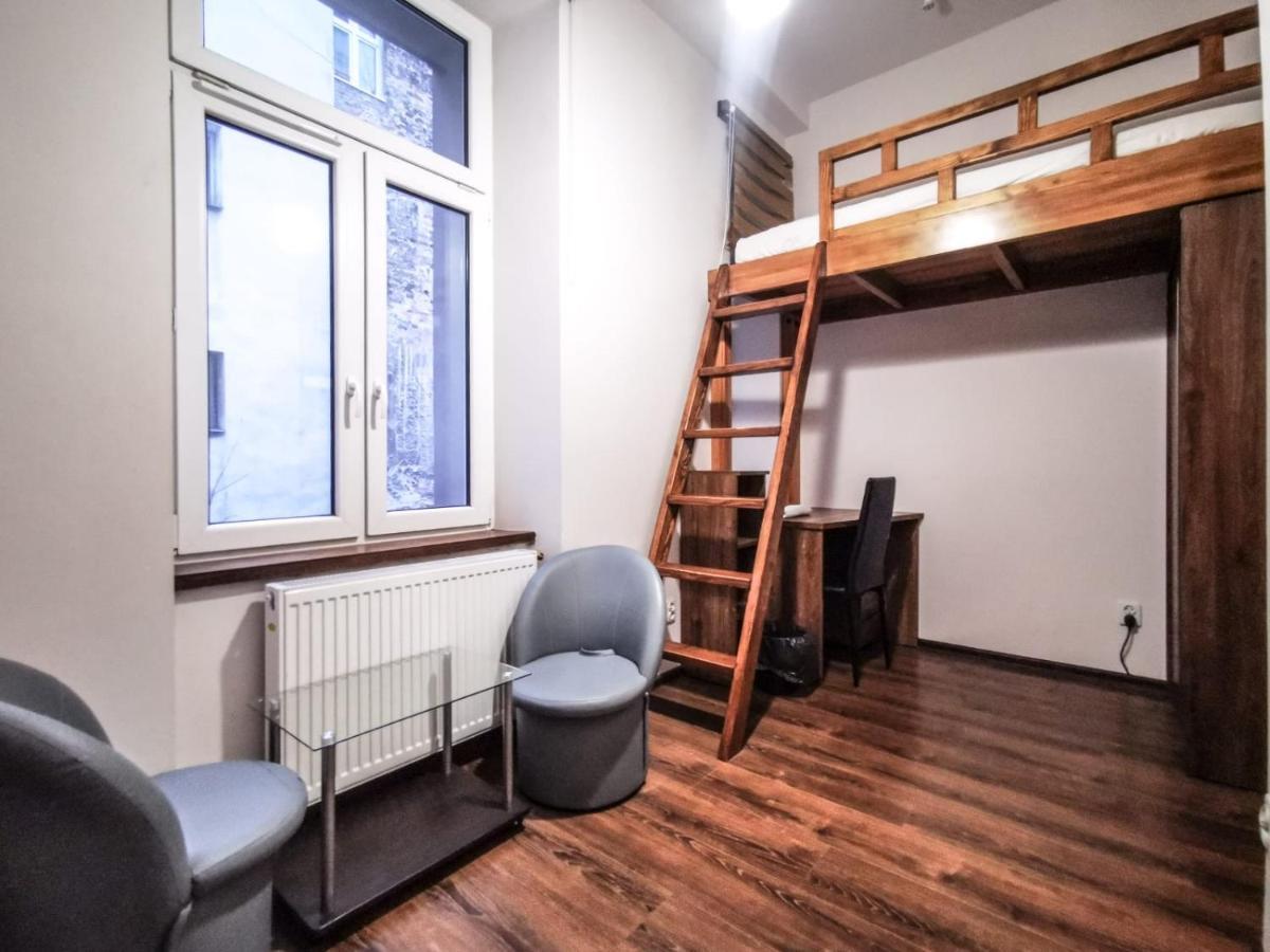 Modern Rooms In City Center クラクフ エクステリア 写真