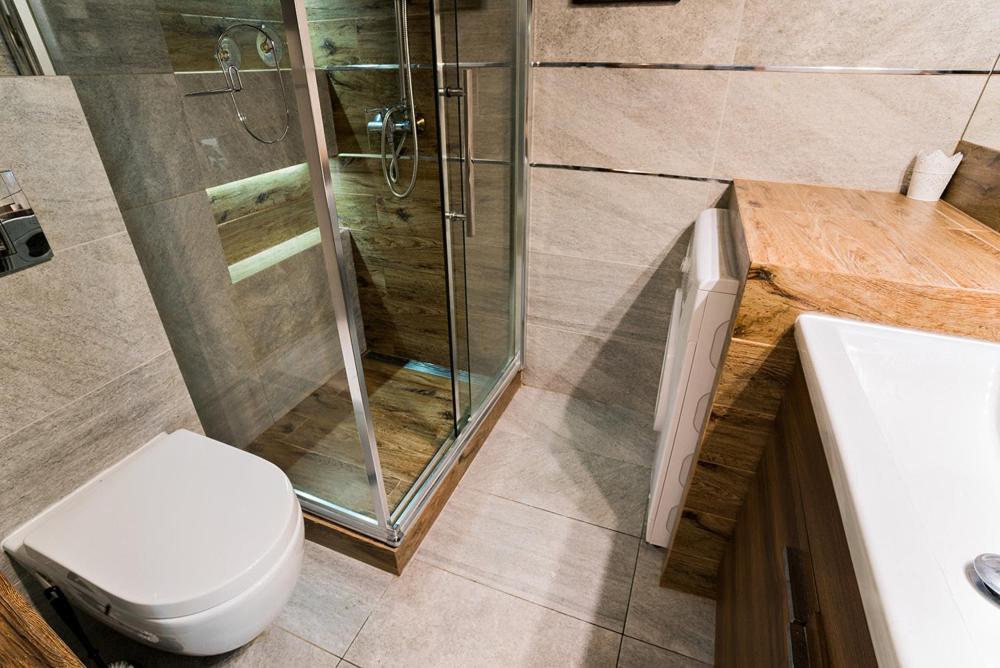 Modern Rooms In City Center クラクフ エクステリア 写真
