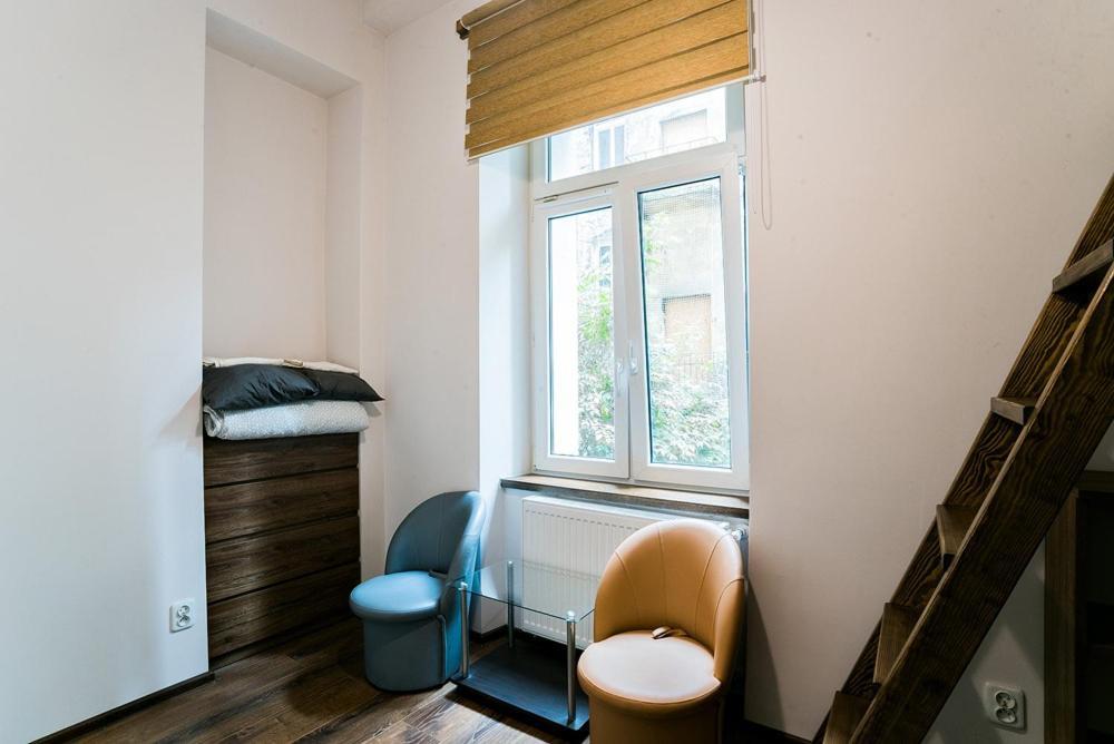 Modern Rooms In City Center クラクフ エクステリア 写真